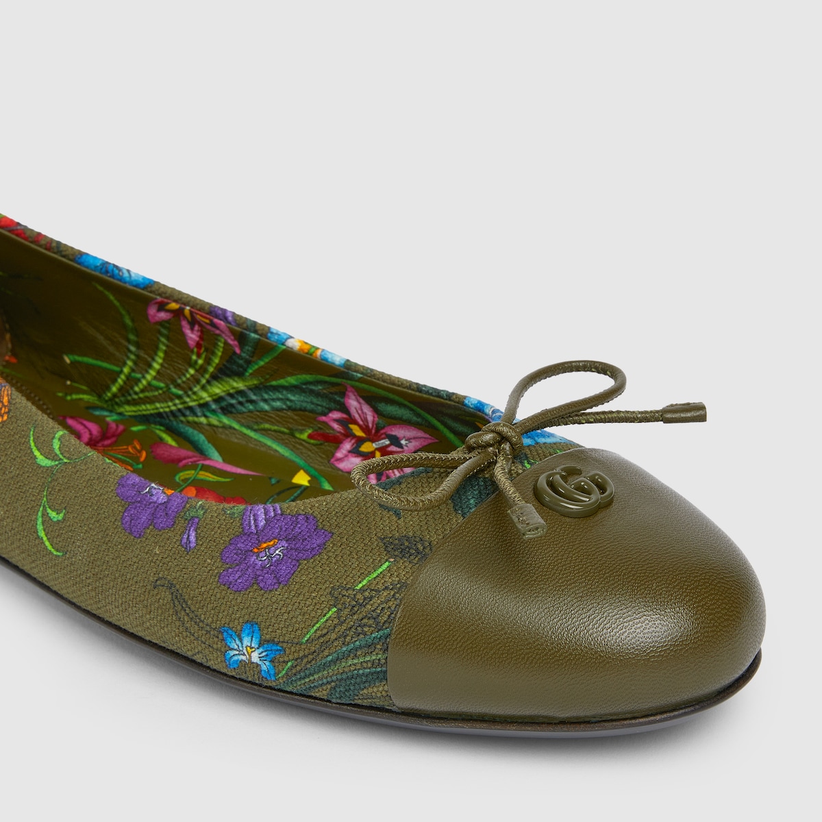 Gucci Women’s printed ballet flat - Image 3